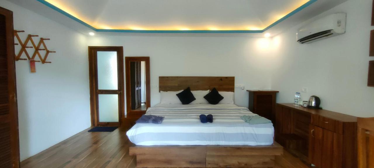 The Coast Beach Resort Agonda Kültér fotó